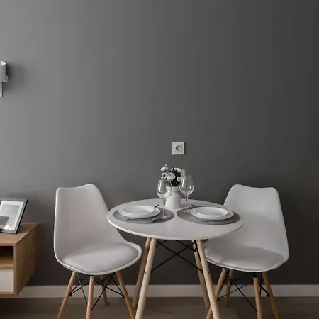 Apartment затишна поруч з метро харківська